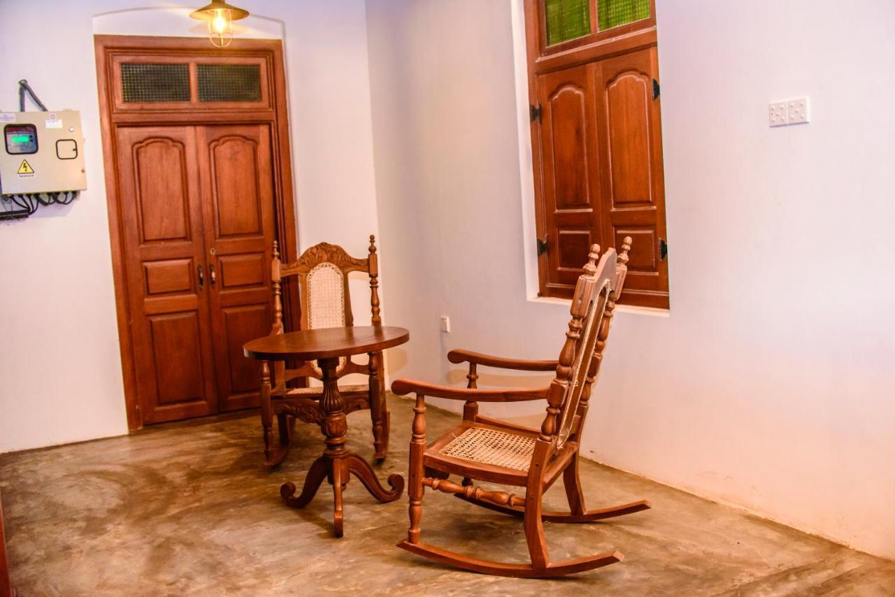 Thambu Illam Hotel Jaffna Kültér fotó