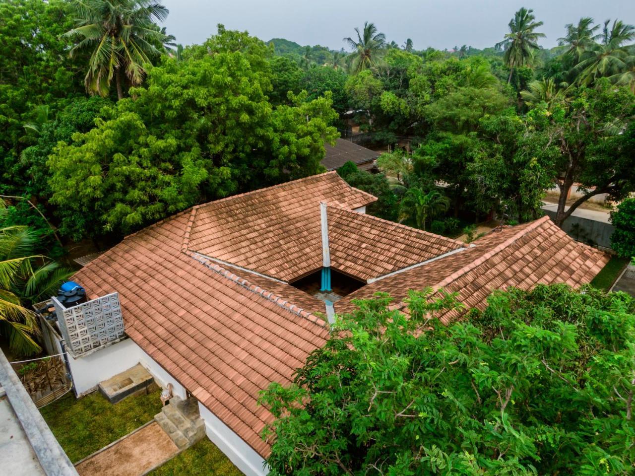Thambu Illam Hotel Jaffna Kültér fotó