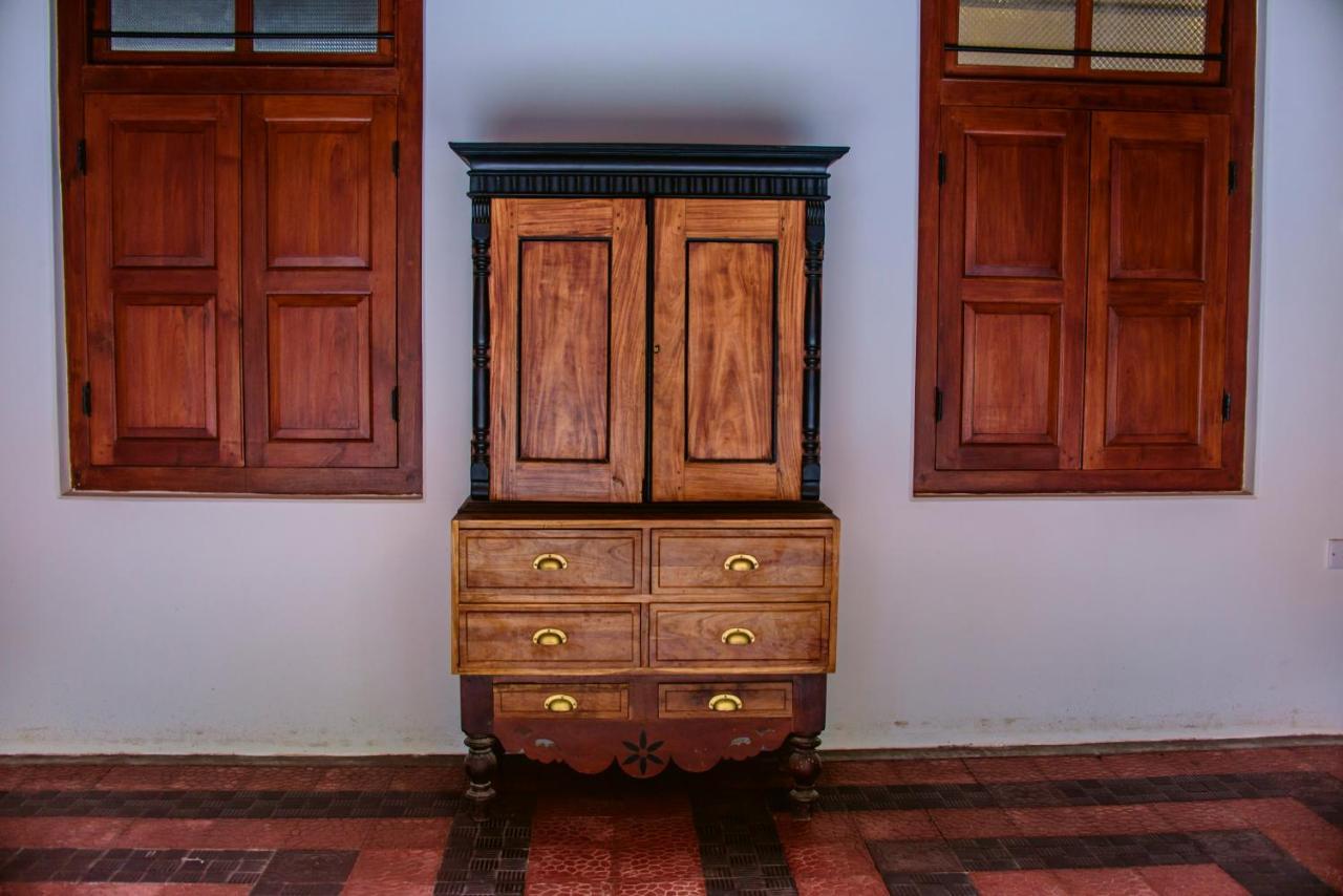 Thambu Illam Hotel Jaffna Kültér fotó