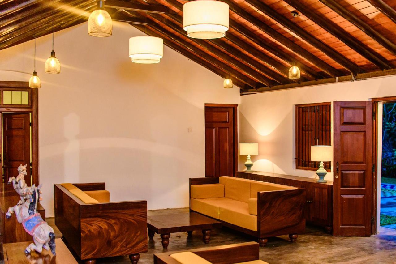Thambu Illam Hotel Jaffna Kültér fotó