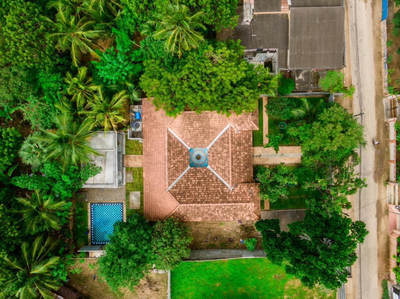 Thambu Illam Hotel Jaffna Kültér fotó
