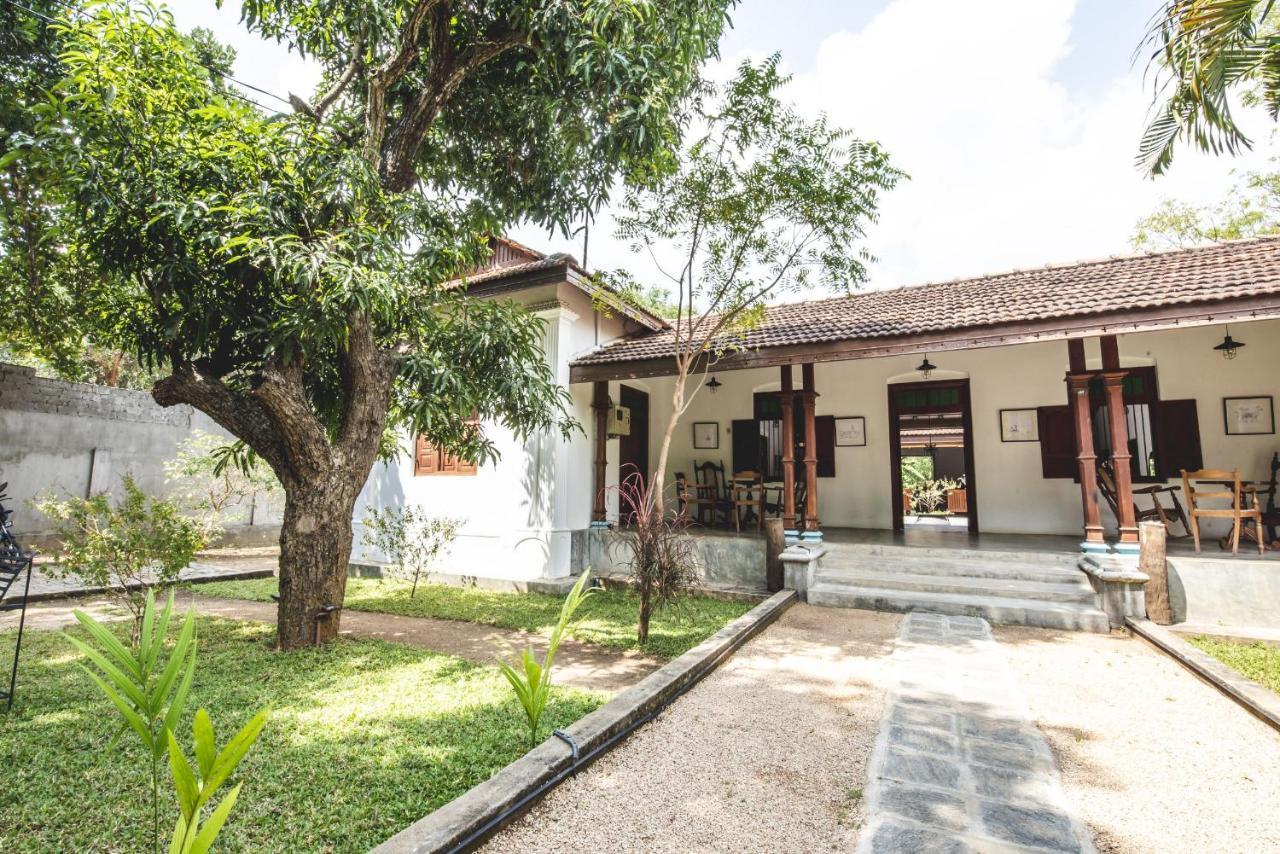 Thambu Illam Hotel Jaffna Kültér fotó